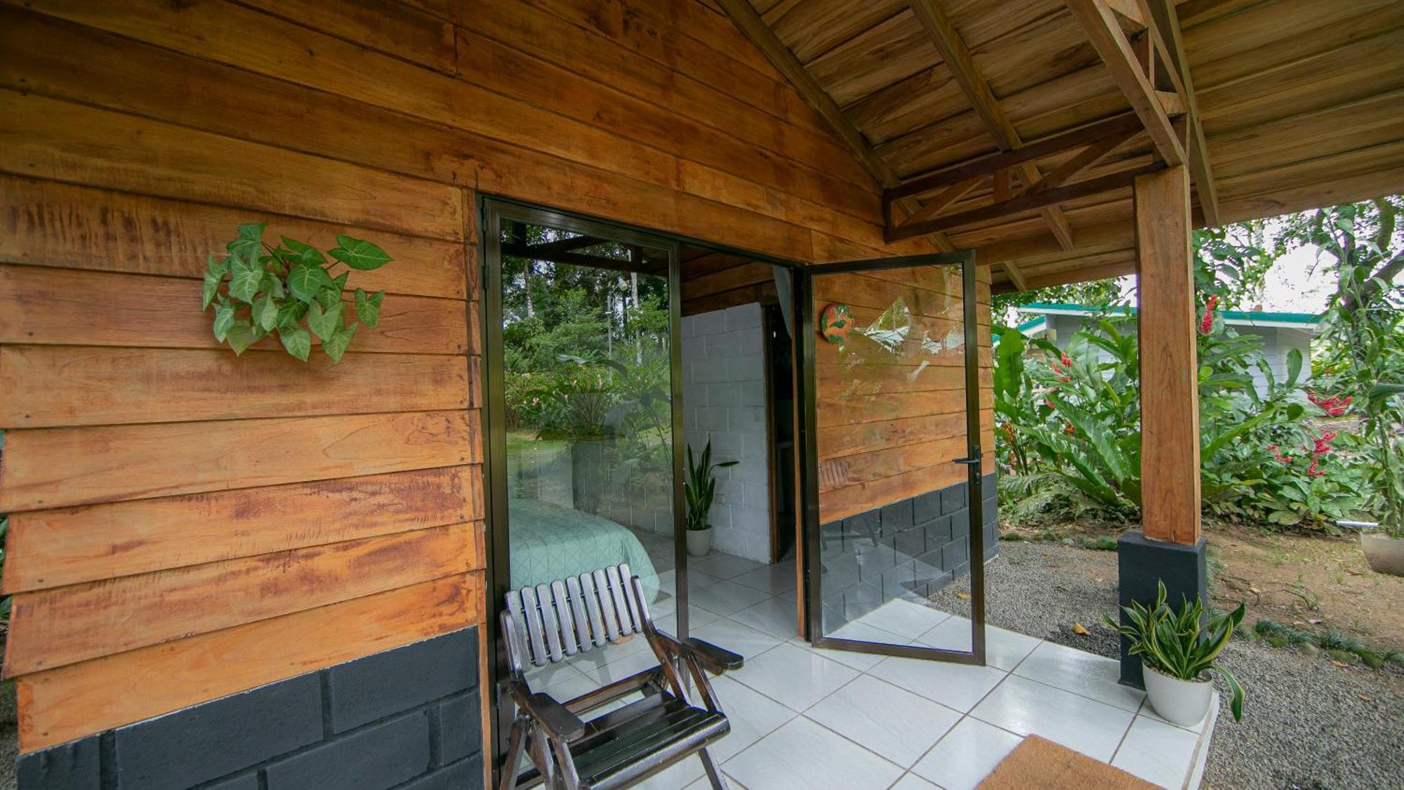 Eden Organic Farm & Bungalows La Fortuna Szoba fotó